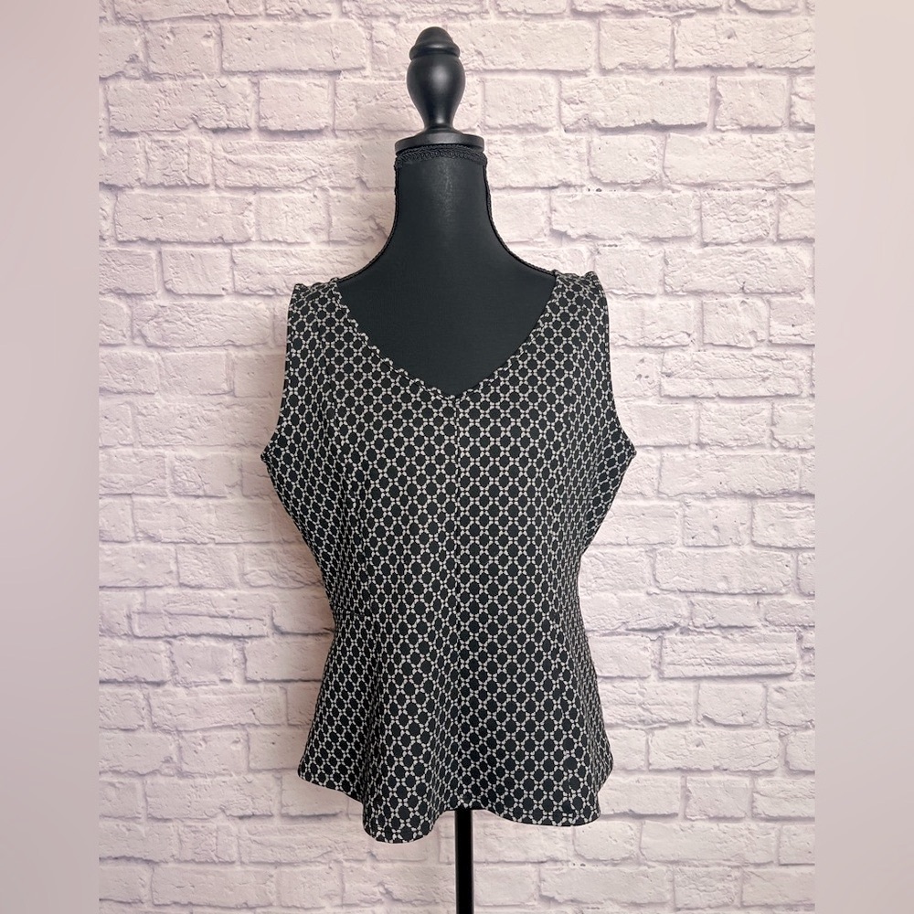 Ann Taylor Factory Geometric Pattern Tank Top size M